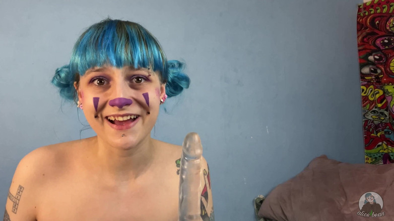 Alice Bean: Il pagliaccio ti riduce il cazzo