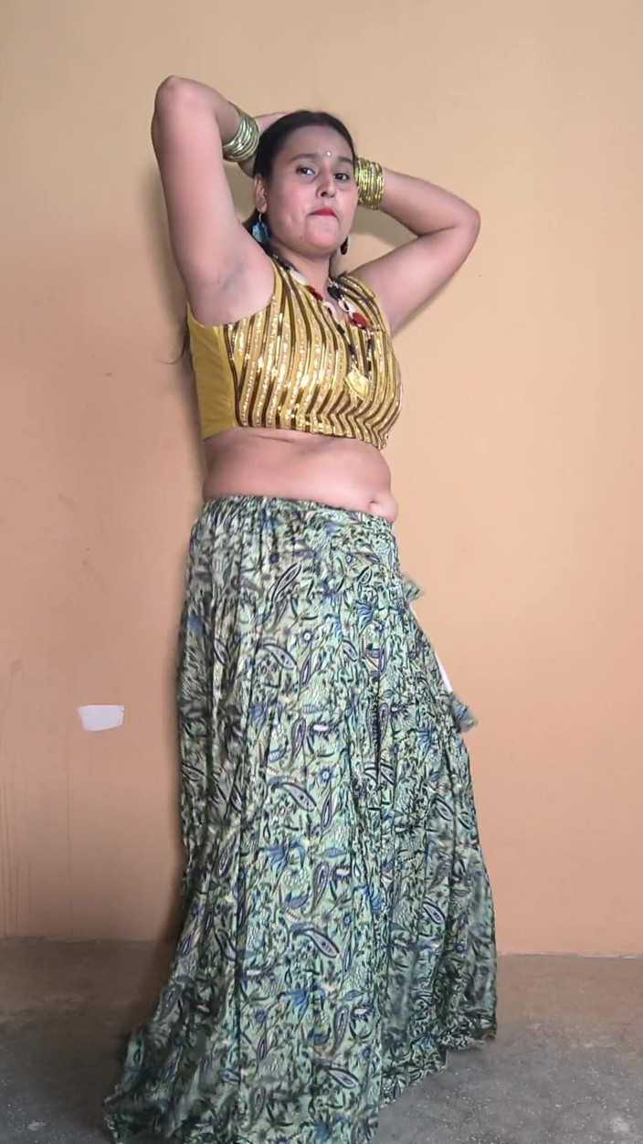 pujaprem: देसी भोजपुरी नग्न नृत्य