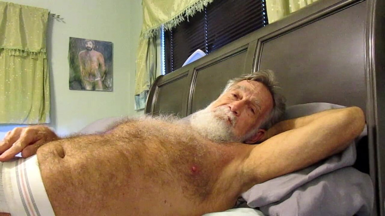 Mr hairy gardener: Papà con sospensore