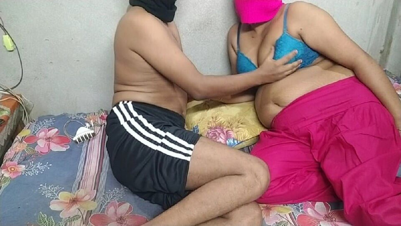 Hot_wife999: Cô vợ xinh đẹp trong làng người Ấn là người chồng có...