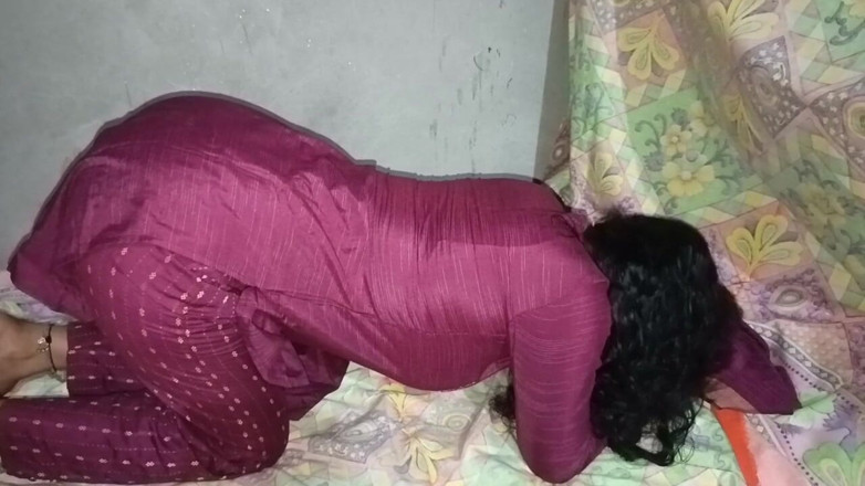 Savita5343: Hintli savita yenge sert sikişiyor