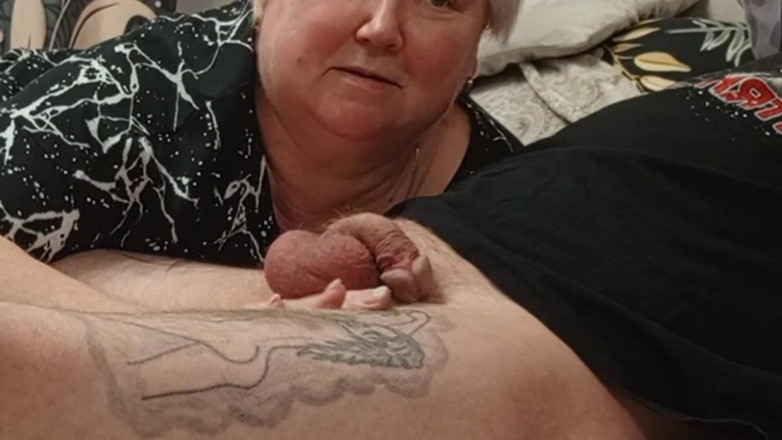 Zona901: Blowjob von stiefmutter und spermaschlucken