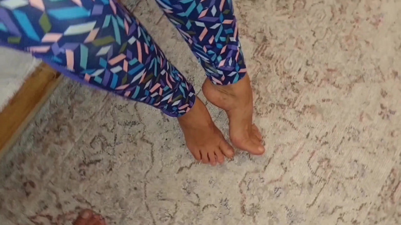 Selena701: Une Femme Mature Blonde Amateur Aime Avaler Une Pipe Habillée