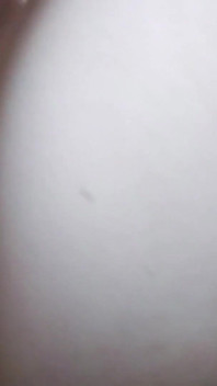 Versaute MILF liebt es, an schwänzen junger männer zu lutschen, POV