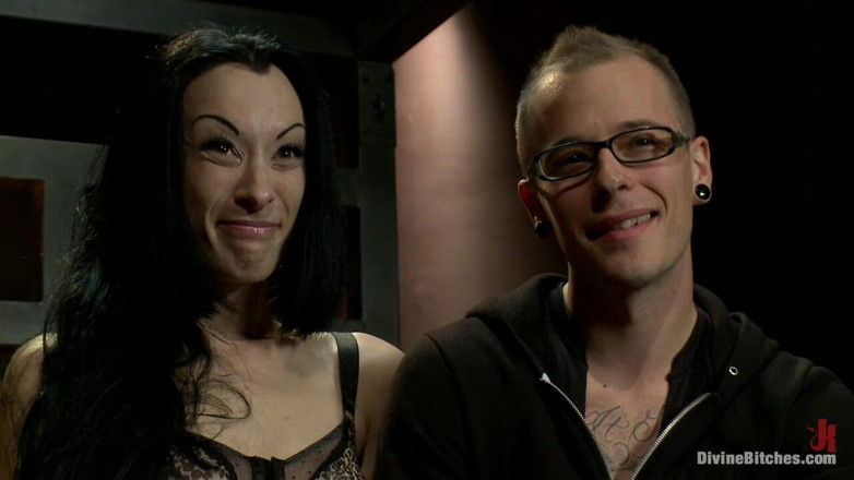 Divine Bitches by Kink: Den jungen brechen: Episode 3 Herrin januar Seraph