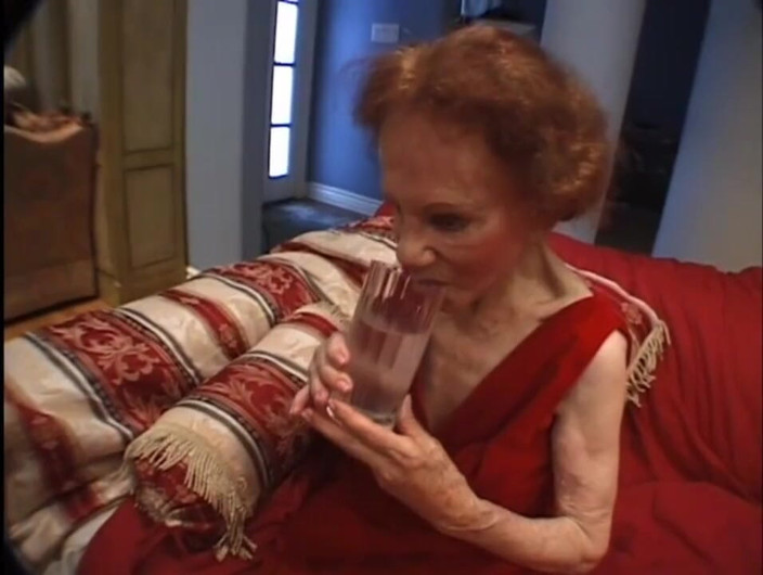 XTime Vod: The very old woman orgy party (Full original movie)