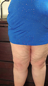 Tente não quebrar sua porca quando eu abrir minha bunda grande e suculenta