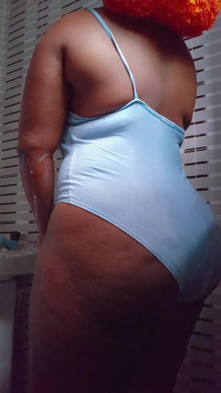 Slutmelly: Bad mit mir