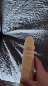 POV, eu te pego pelo strap-on