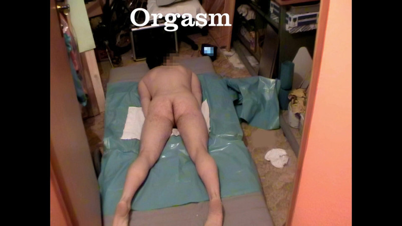 Mark Hannes: हॉबी वर्कशॉप में नग्न कूबड़ हस्तमैथुन