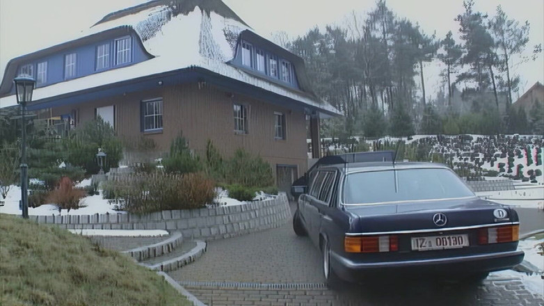 MMV Films: Futai în parcare cu blonde fierbinți și scule uriașe