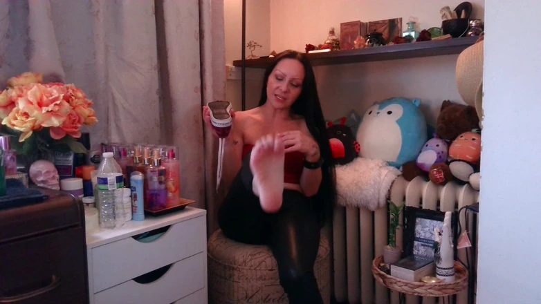 Raven Willow: Wanna Take a Whiff of My Shoe