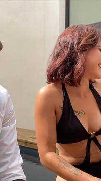 Sesi wawancara di belakang panggung bareng si cantik melia rose