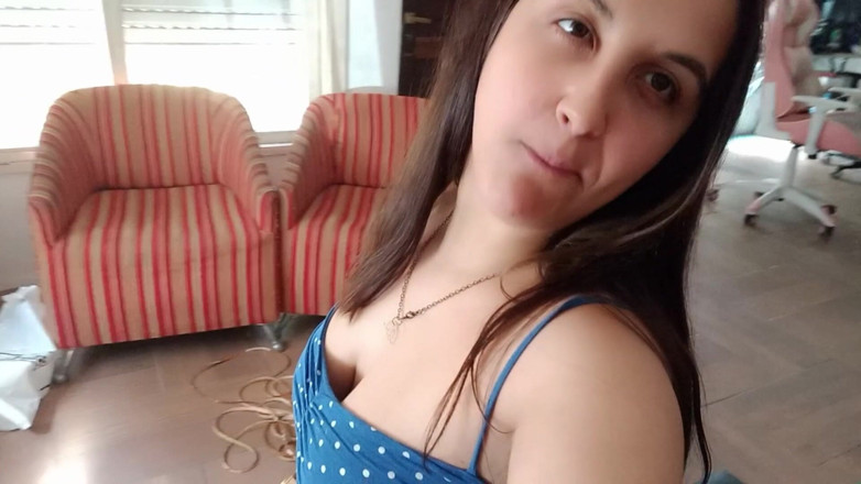 Bunny Looner: 巨大で散らかしたバブルガムバブルをやる - バニー・ルーナー