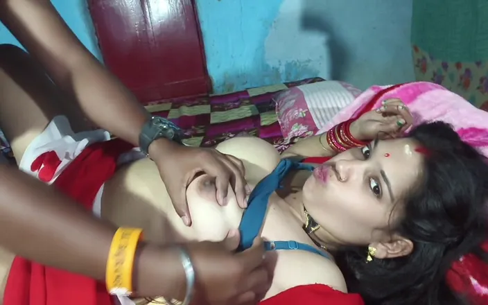 Sona bhabhi: Hot Indian Desi Bhabhi Romance and Kissing Scenes and Fucked...