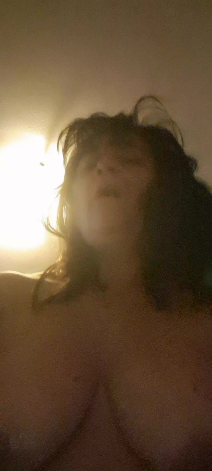 Mommy big hairy pussy: JOI 西班牙 第一人称视角性女牛仔