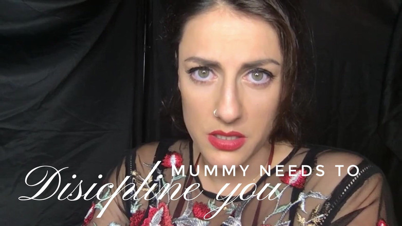 Countess diamond: Une maman renifle ses pantoufles puantes