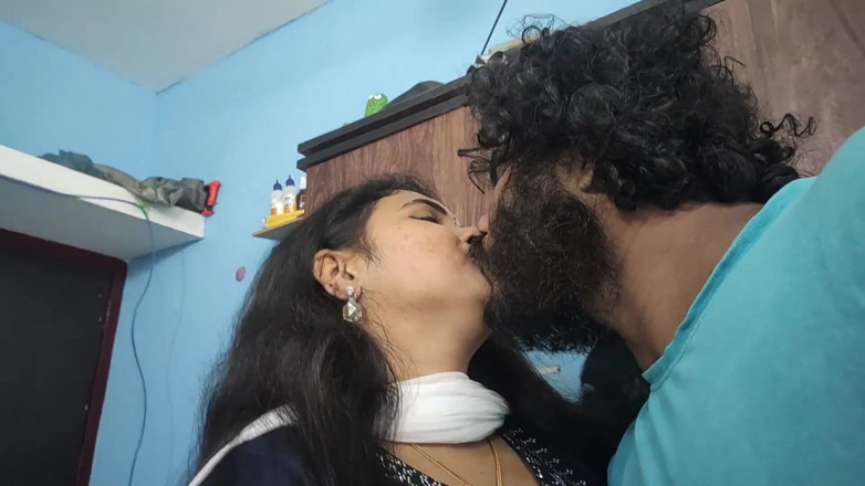 Vaigavarun45: Vaishnavy churidhar Entfernung und heißer sex, Mallu-paar heißer romantischer sex,...