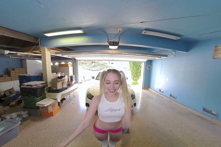 Lethal hardcore VR: Lilys Stepdaddy Is Her Sugardaddy
