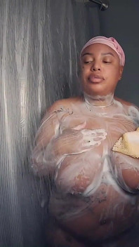 BBW 여신 샤워 젖탱이