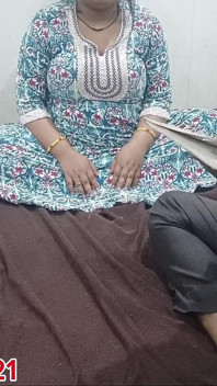 Indian Chubby Girl Student Show Boobs and Pussy to Tution Teacher