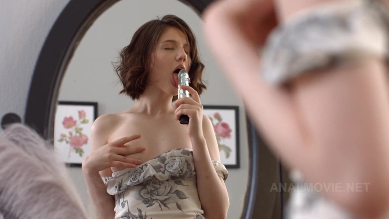 AnalMovie: Margo Von Teese Anal in Her Tight Ass Dildo &amp; Fingered...