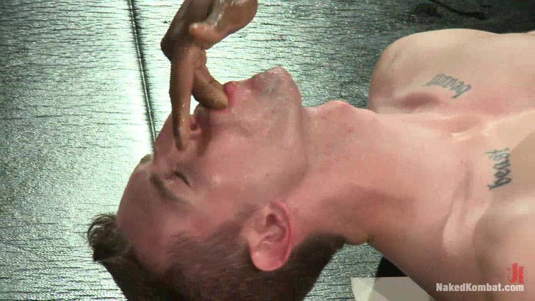 Naked Kombat: Derek Reynolds Mot Troy Daniels Oil Match