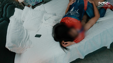 18_honey: La tailandesa asiática llevaba un disfraz de chica de araña -...