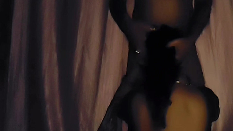 Hotpooja86900: Бхабхі робить мінет з сусідом і зраджує його чоловікові