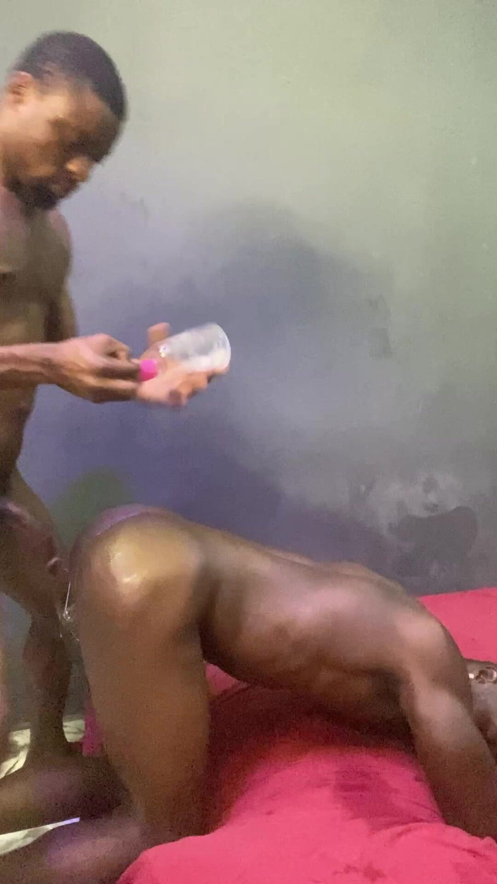 assdriller50: Hunk kaslı sikimin tadını çıkardı