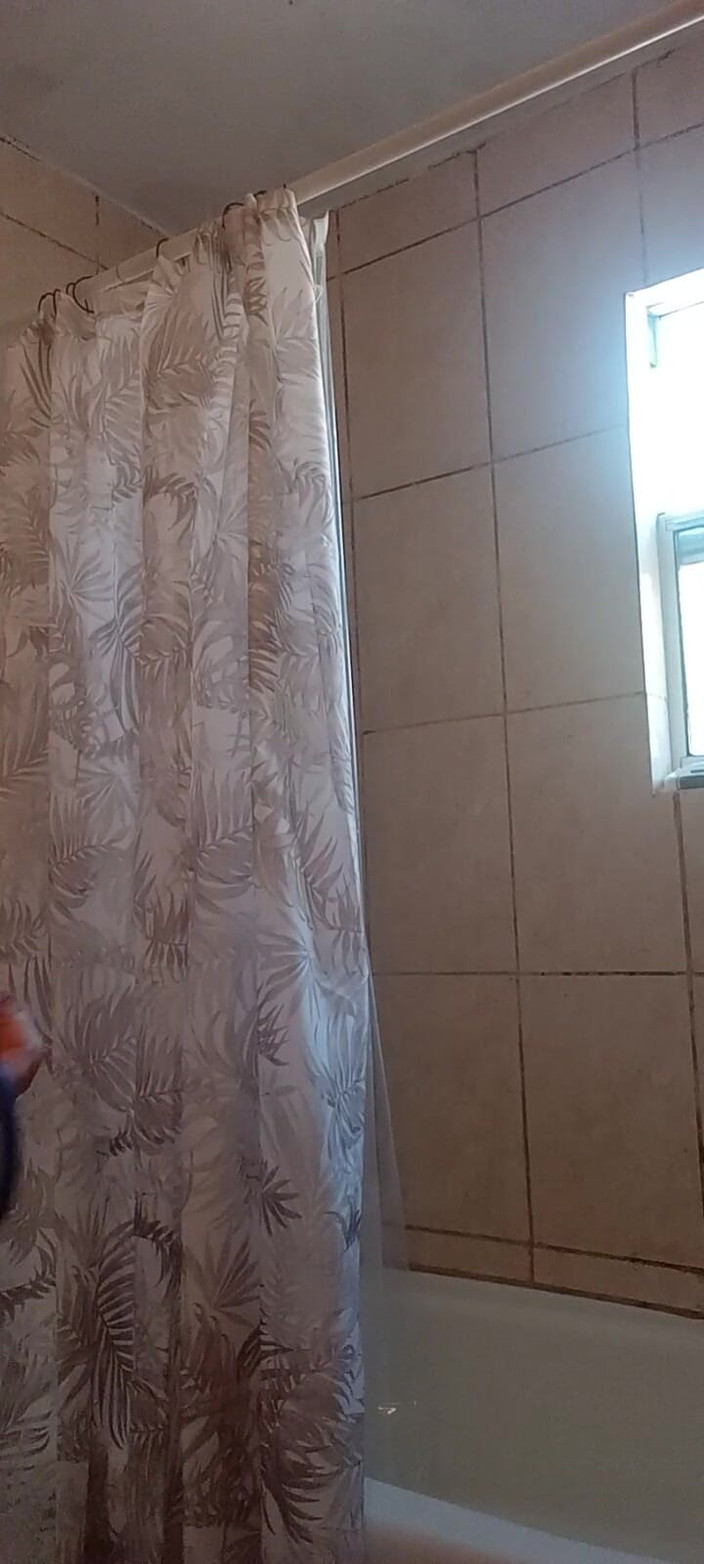Chubbytits16: Bogel Menunjukkan Pantat Besar Saya