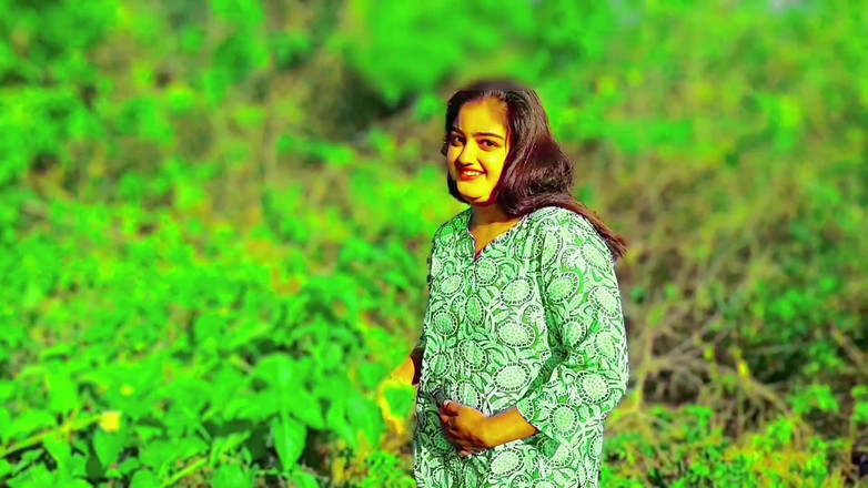 Your_aisha: Hintli köylü kız Tamarind'i çalarken yakalandı ve çiftlik sahibi tarafından sikiliyor, inocent...