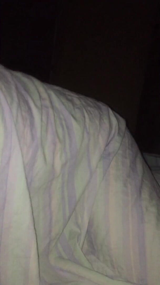 Andromeda89: Moja szwagierka po cichu uciekła z mojego pokoju do mojego...