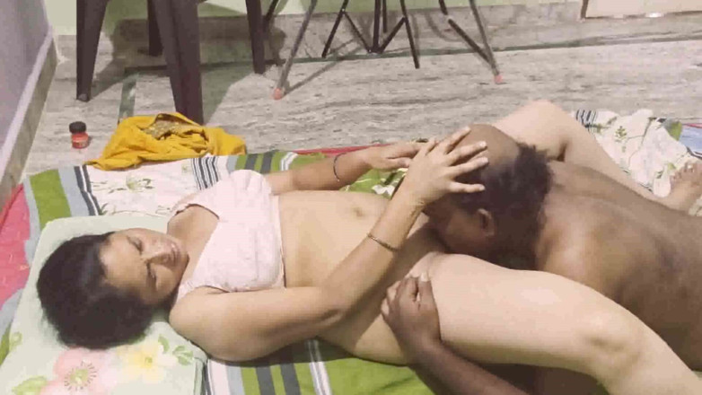 Sexy sindu: En iyi Hintli yeme seks videosu