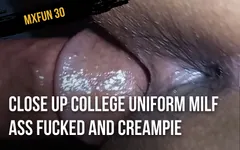 Close no uniforme da faculdade, milf fodida no cu e gozada interna