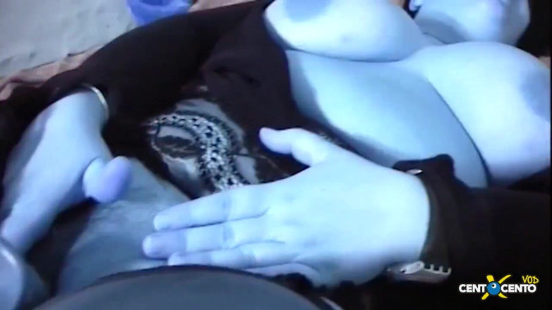 Topaweb: Increíble debut de 43 años en video! Furia desatada con anal...