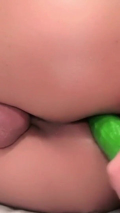 Arab Shemale Cucumber Masturbation thumbnail