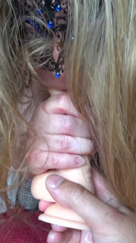 Jenna Blue s velkým zadkem ošukaná do minisukně - Dirty MILF!