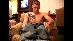 Jay's Amateur Straight Guys: Karma, fille hétéro, laboure une hache