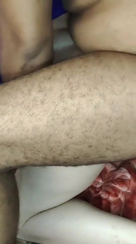 내 자지를 젖탱이로 젖탱이로 젖탱이로 젖어