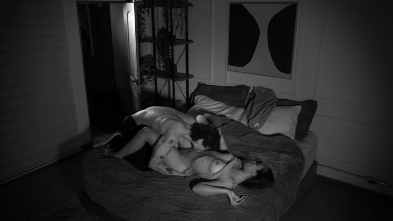 JordyFabian: This Is How My Girlfriend Cheats on Me with Her...
