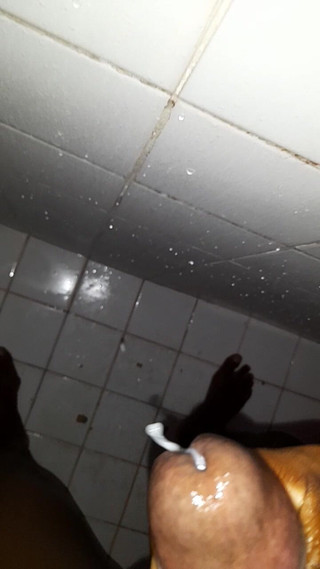 Black guy: Honění S4 E2