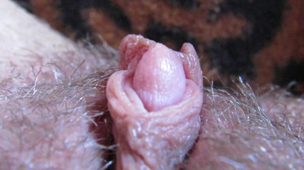 Cuteblonde666: Hard big clitoris in extreme close up