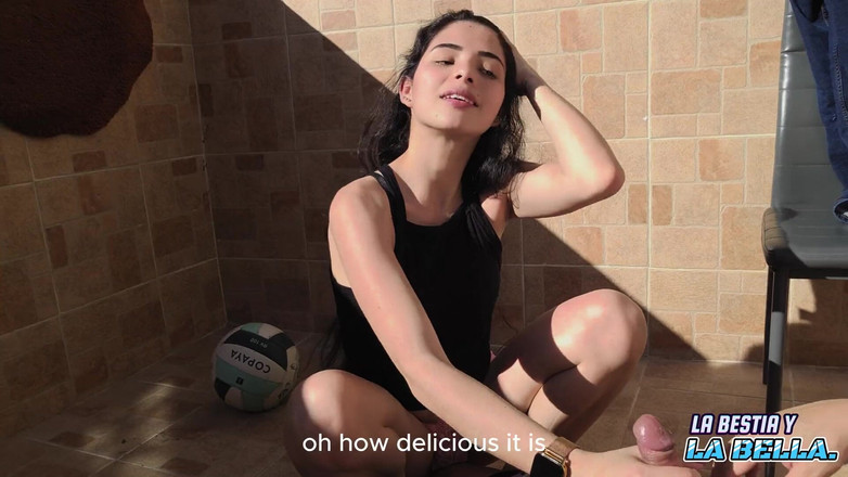 Labestiaylabella: Ayakla mastürbasyonla en iyi boşalma kız arkadaşımın en iyi arkadaşı...