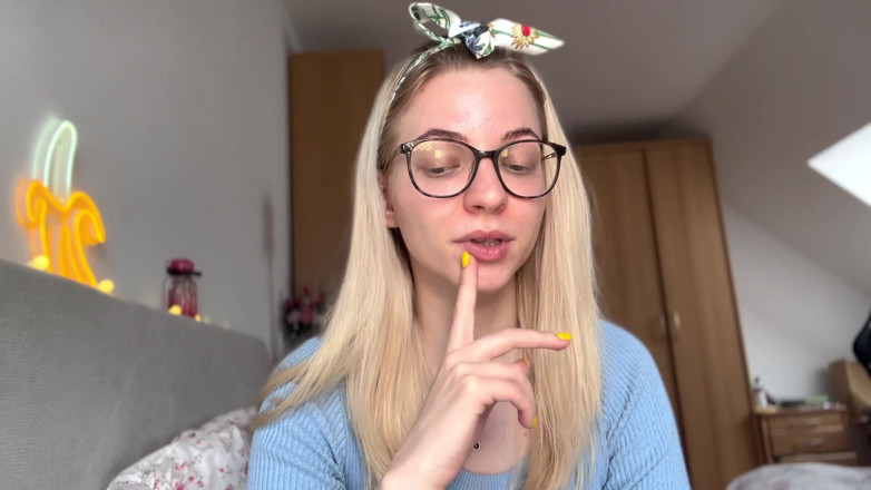 Goddess_Bella_Rae: I Drained Him of $5329 and a New Ysl Bag! (findom Story)