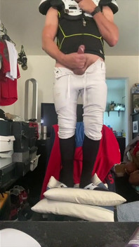 Football Athlete Dilf Jockdad87 Is Super Horny in His Pads, Pants and Socks on Cam
