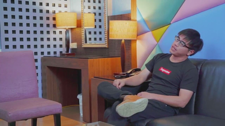 Eros721 official: Take Girlfriend to the Hotel to Have Cosplay Sex