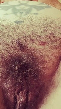 Uriașă care se dă peste tine - tachinare masivă naturală cu cameră cu Tufă