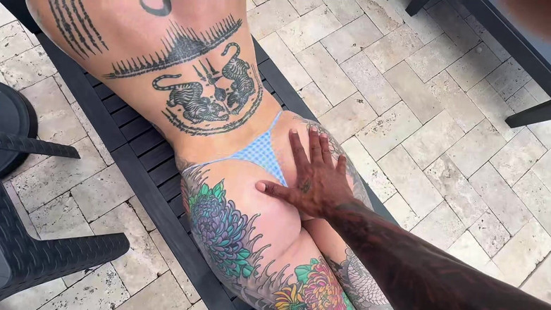 Bianca Bailee: Đụ bên hồ bơi ảo tưởng với bianca bailee và đại lý...