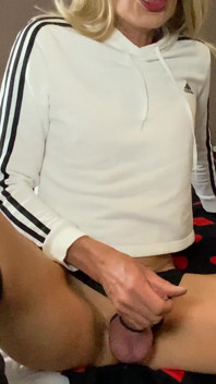 Dopo aver mostrato la masturbazione